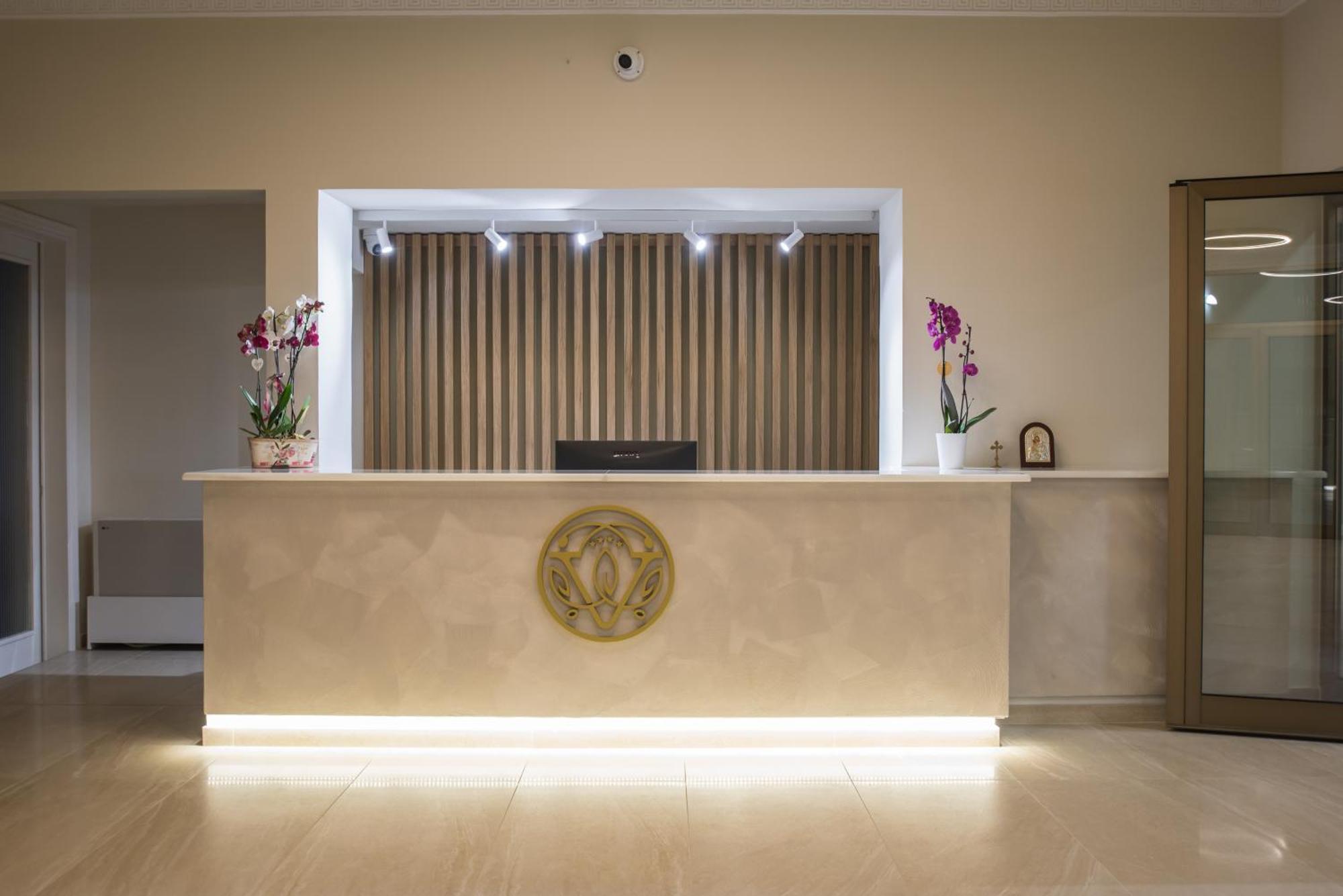 V Hotel Delphi Exterior photo